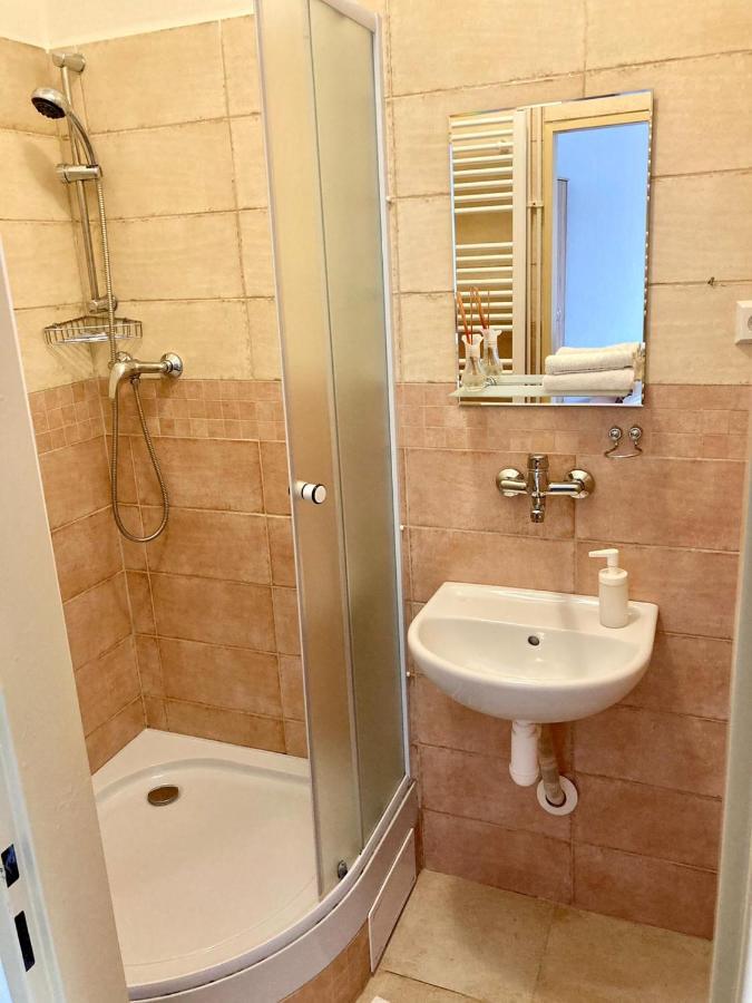 Penzion U Thuje Třeboň Exterior foto
