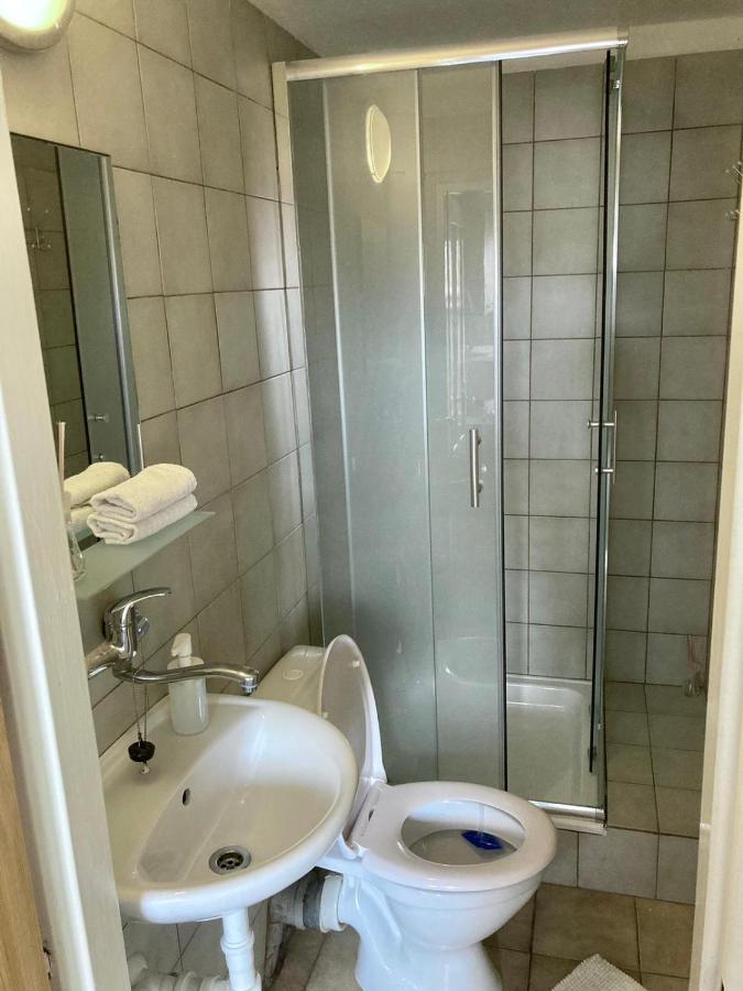 Penzion U Thuje Třeboň Exterior foto